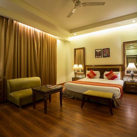Hotel Picasso Paschim Vihar Delhi - Couple Friendly Local Ids Accepted Buitenkant foto