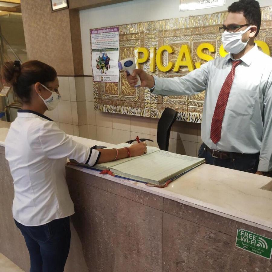 Hotel Picasso Paschim Vihar Delhi - Couple Friendly Local Ids Accepted Buitenkant foto
