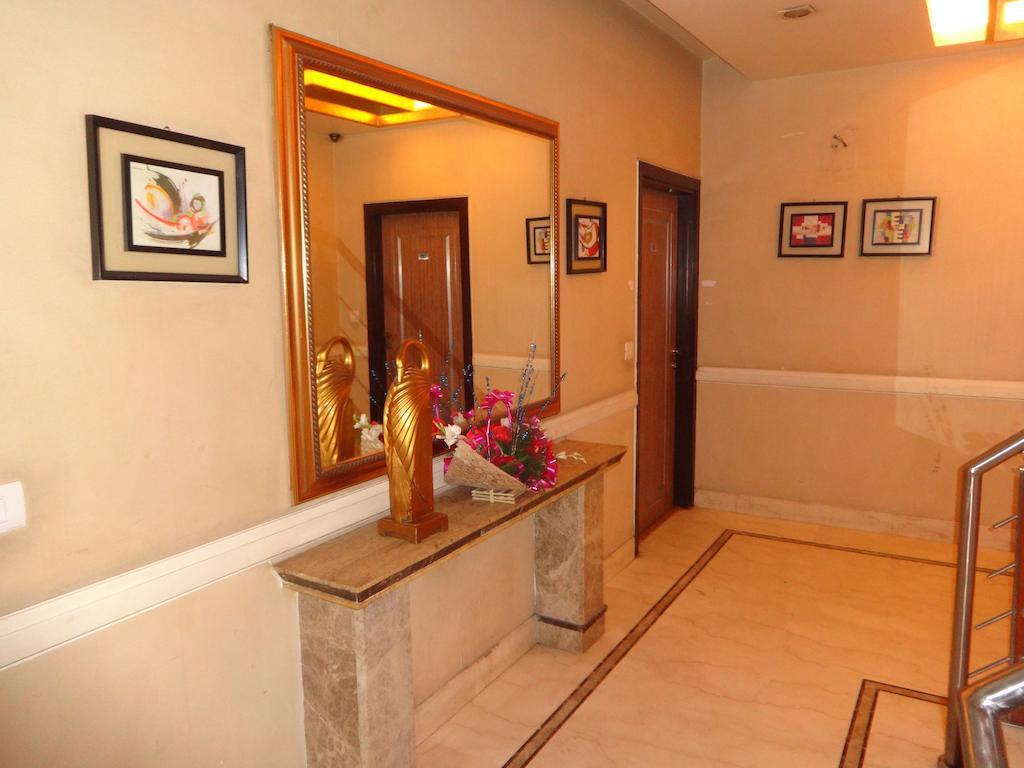 Hotel Picasso Paschim Vihar Delhi - Couple Friendly Local Ids Accepted Buitenkant foto