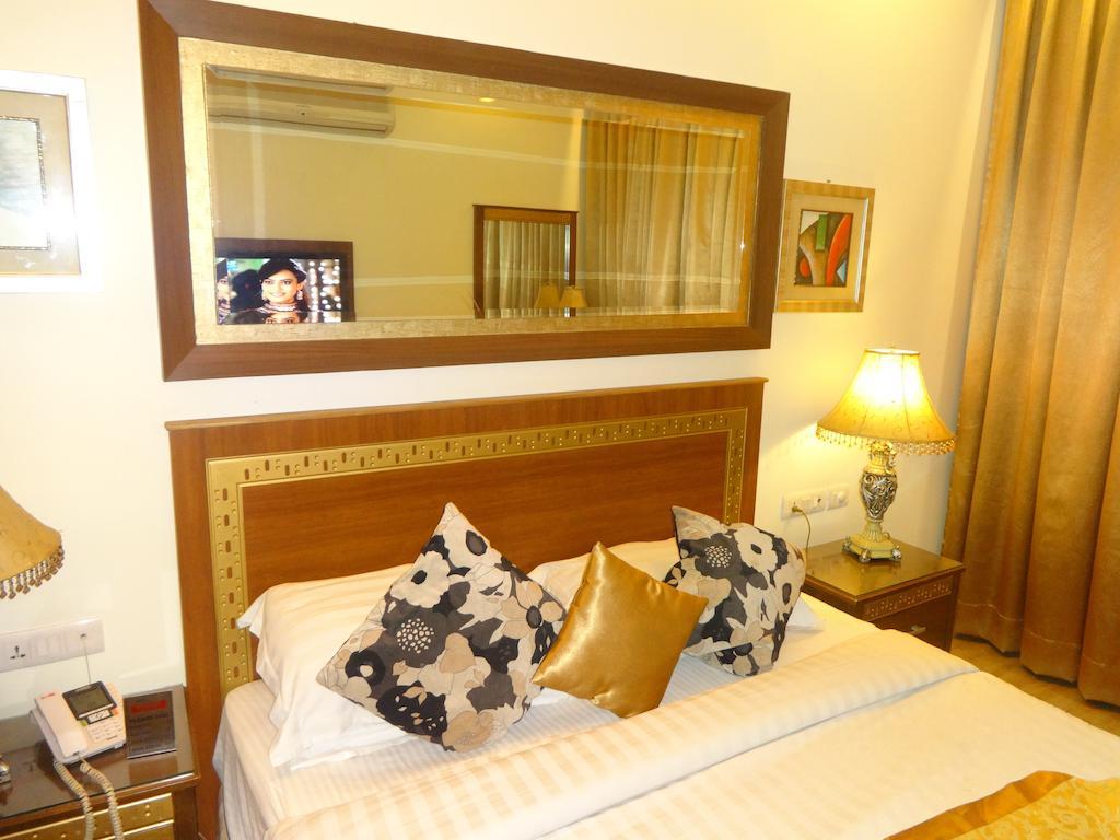 Hotel Picasso Paschim Vihar Delhi - Couple Friendly Local Ids Accepted Kamer foto