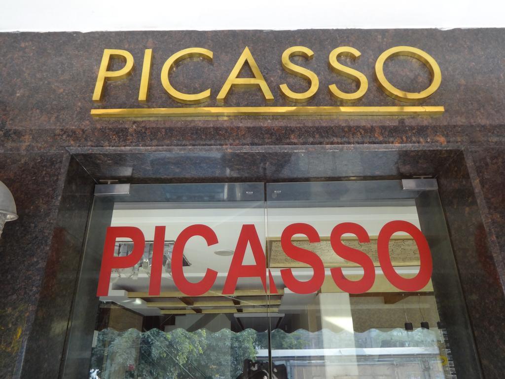 Hotel Picasso Paschim Vihar Delhi - Couple Friendly Local Ids Accepted Buitenkant foto