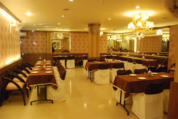 Hotel Picasso Paschim Vihar Delhi - Couple Friendly Local Ids Accepted Buitenkant foto