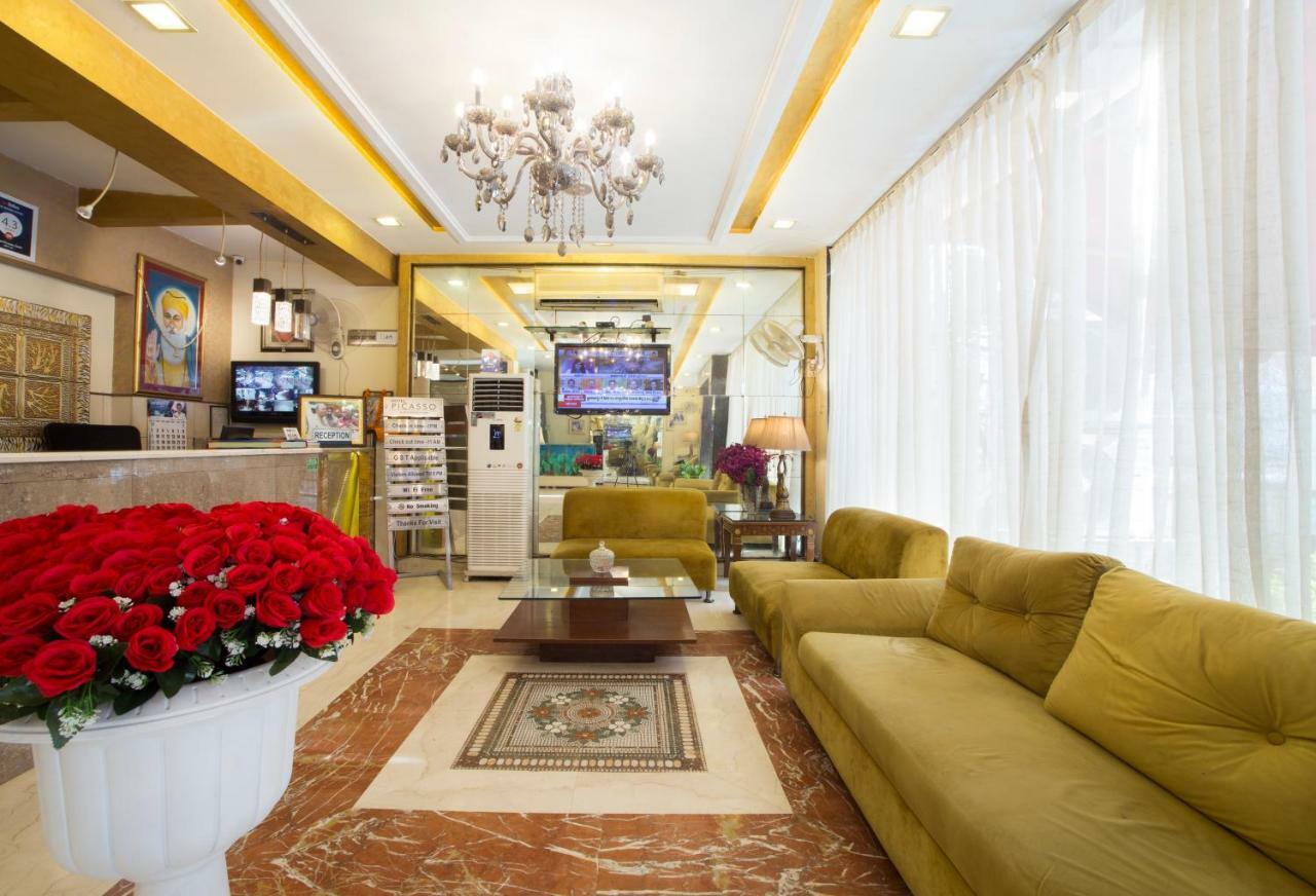 Hotel Picasso Paschim Vihar Delhi - Couple Friendly Local Ids Accepted Buitenkant foto